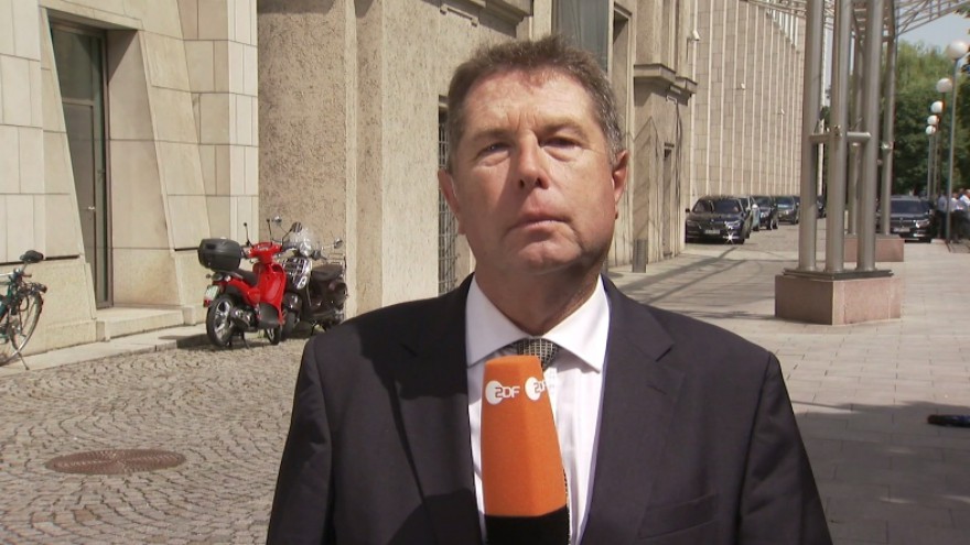 Dr. Manfred Ahlers im Interview